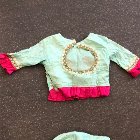 Chaniya choli - Picture 2 of 3